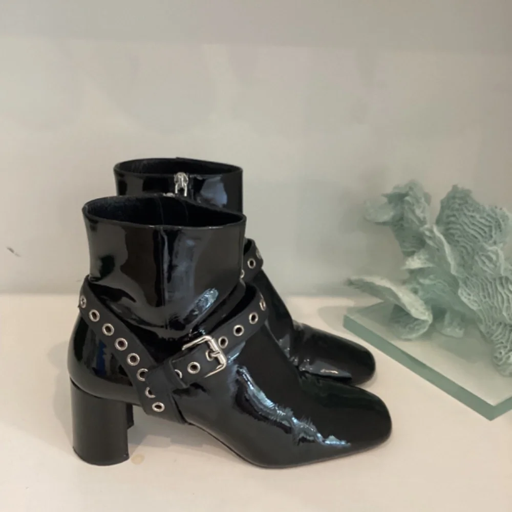 MIU MIU Eyelet Embellished Patent Leather Ankle Boots Black Size 37.5 7